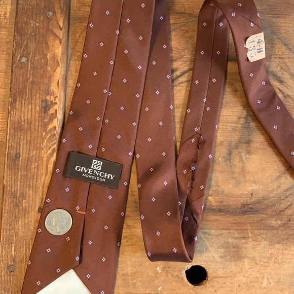 Vintage Givenchy Silk Tie - Picture 4 of 4